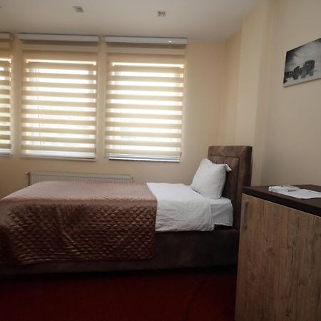 Apartmani Brocat โนวีปาซาร์ ภายนอก รูปภาพ