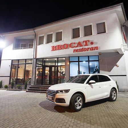 Apartmani Brocat โนวีปาซาร์ ภายนอก รูปภาพ