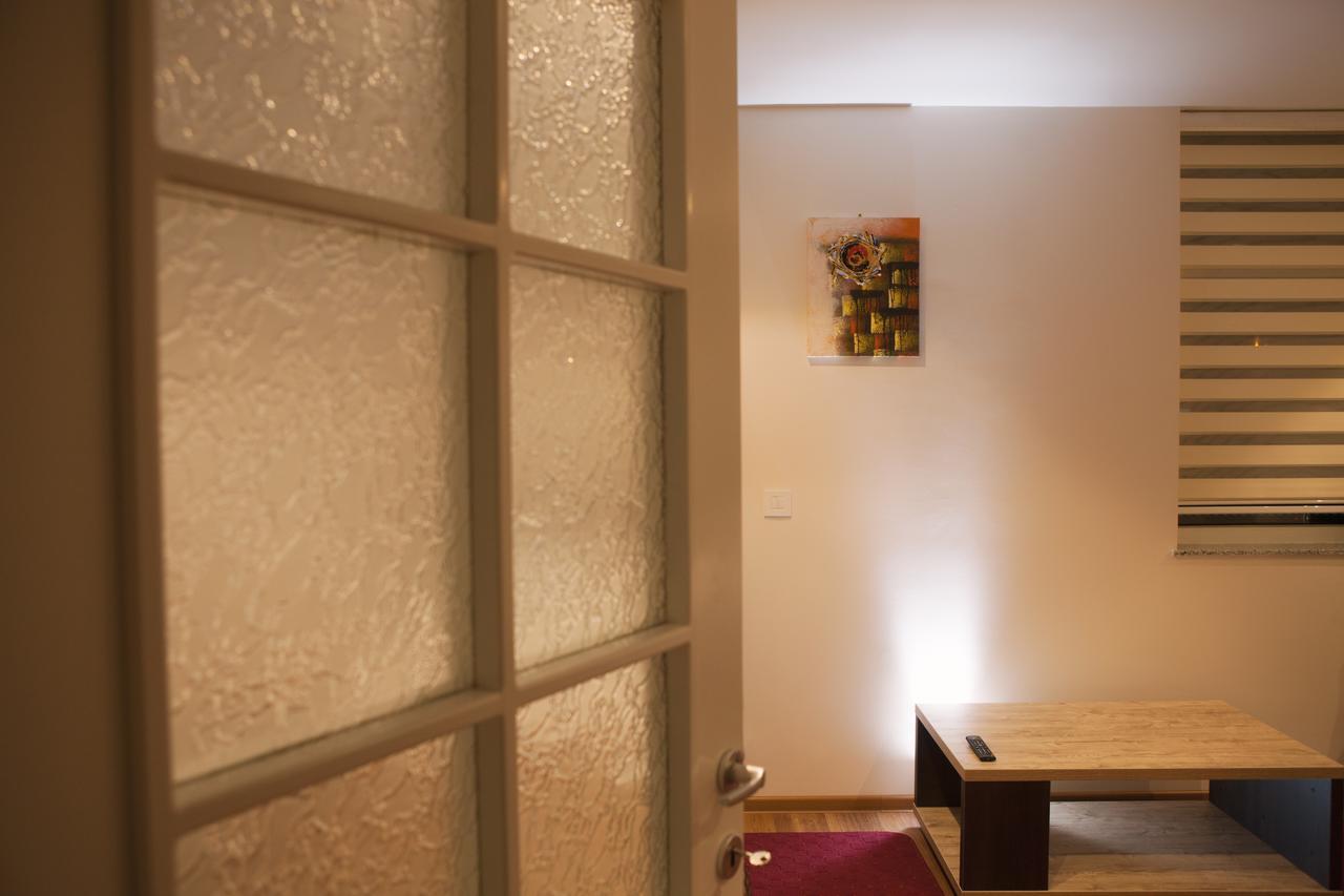 Apartmani Brocat โนวีปาซาร์ ภายนอก รูปภาพ