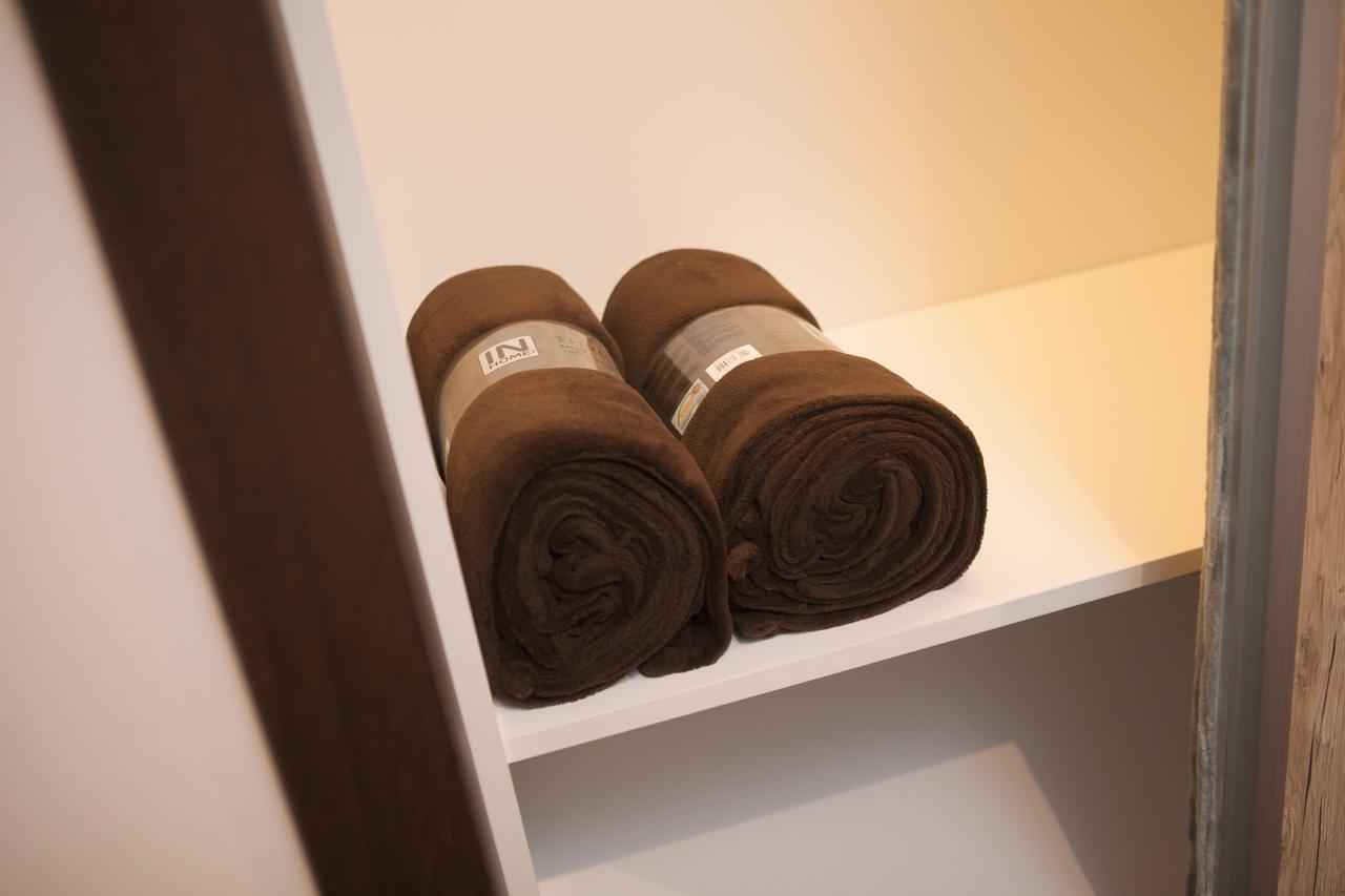 Apartmani Brocat โนวีปาซาร์ ภายนอก รูปภาพ