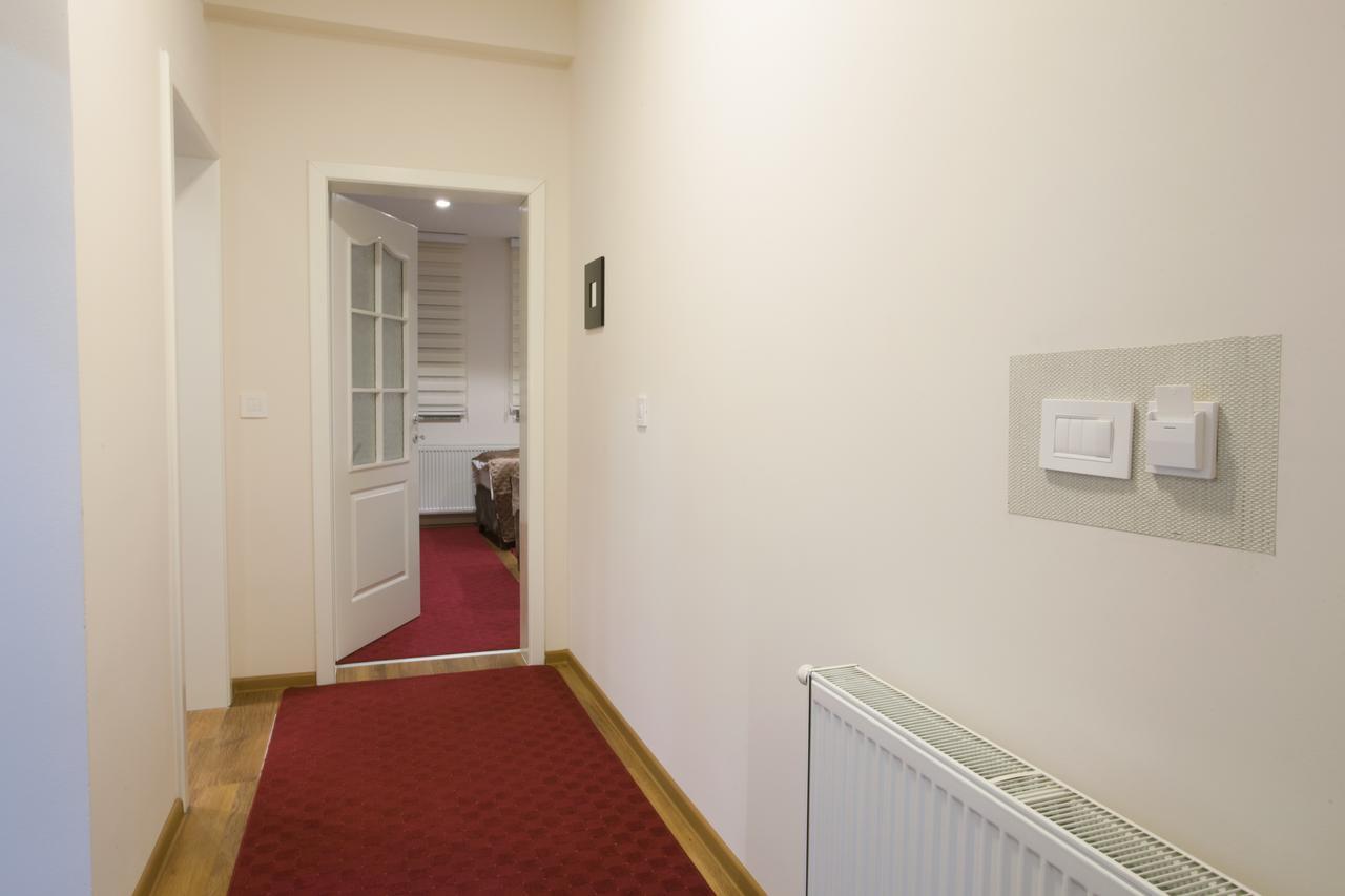 Apartmani Brocat โนวีปาซาร์ ภายนอก รูปภาพ