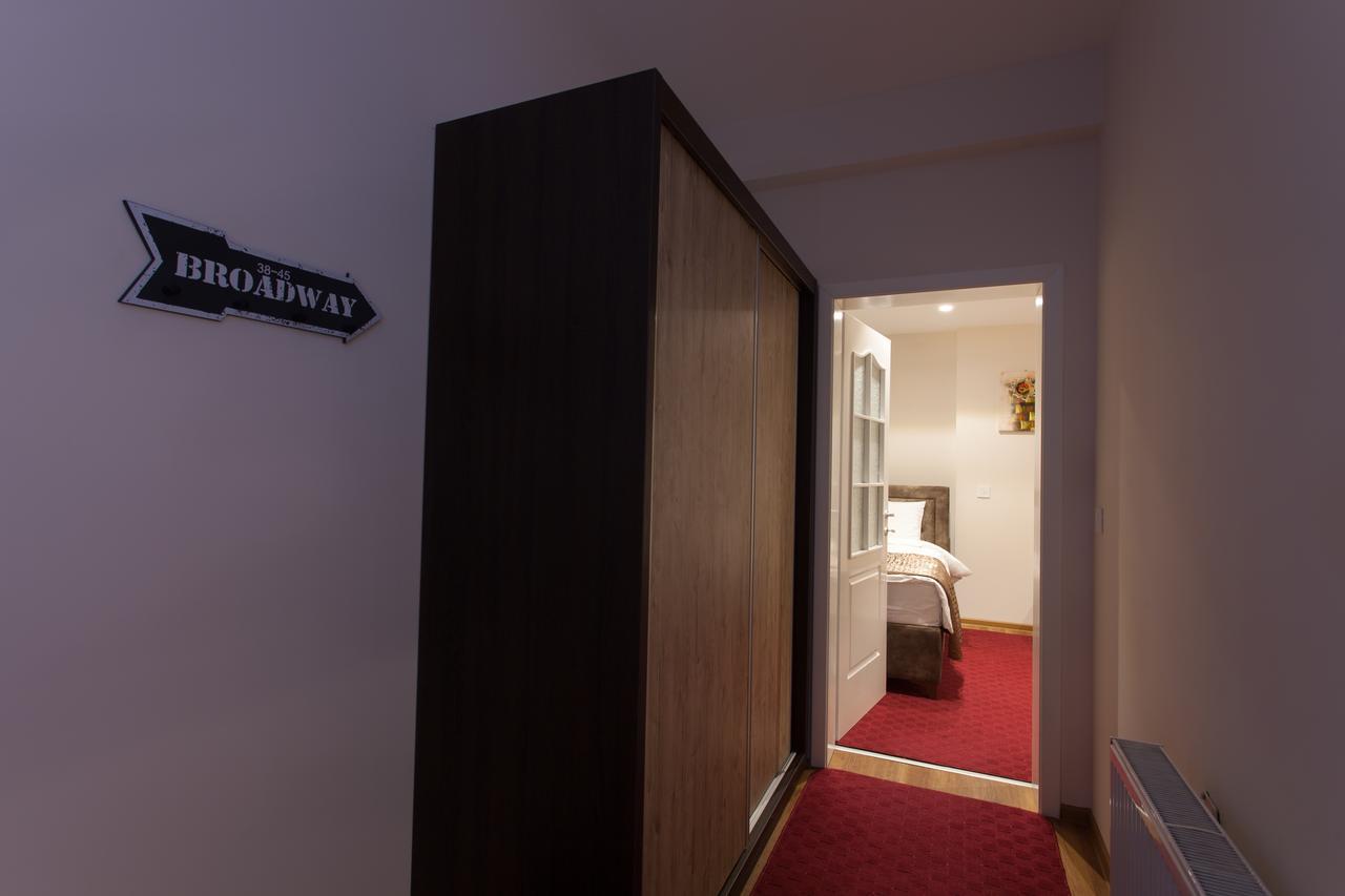 Apartmani Brocat โนวีปาซาร์ ภายนอก รูปภาพ