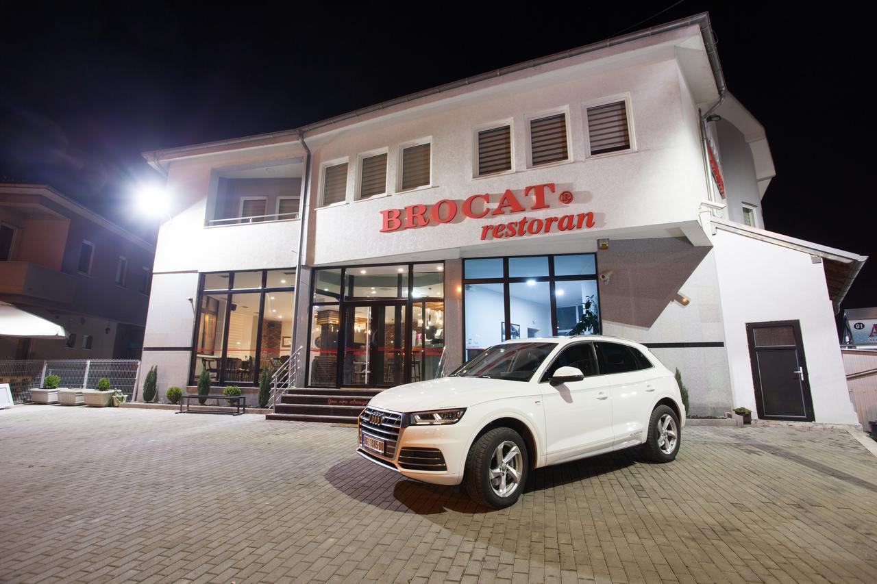 Apartmani Brocat โนวีปาซาร์ ภายนอก รูปภาพ